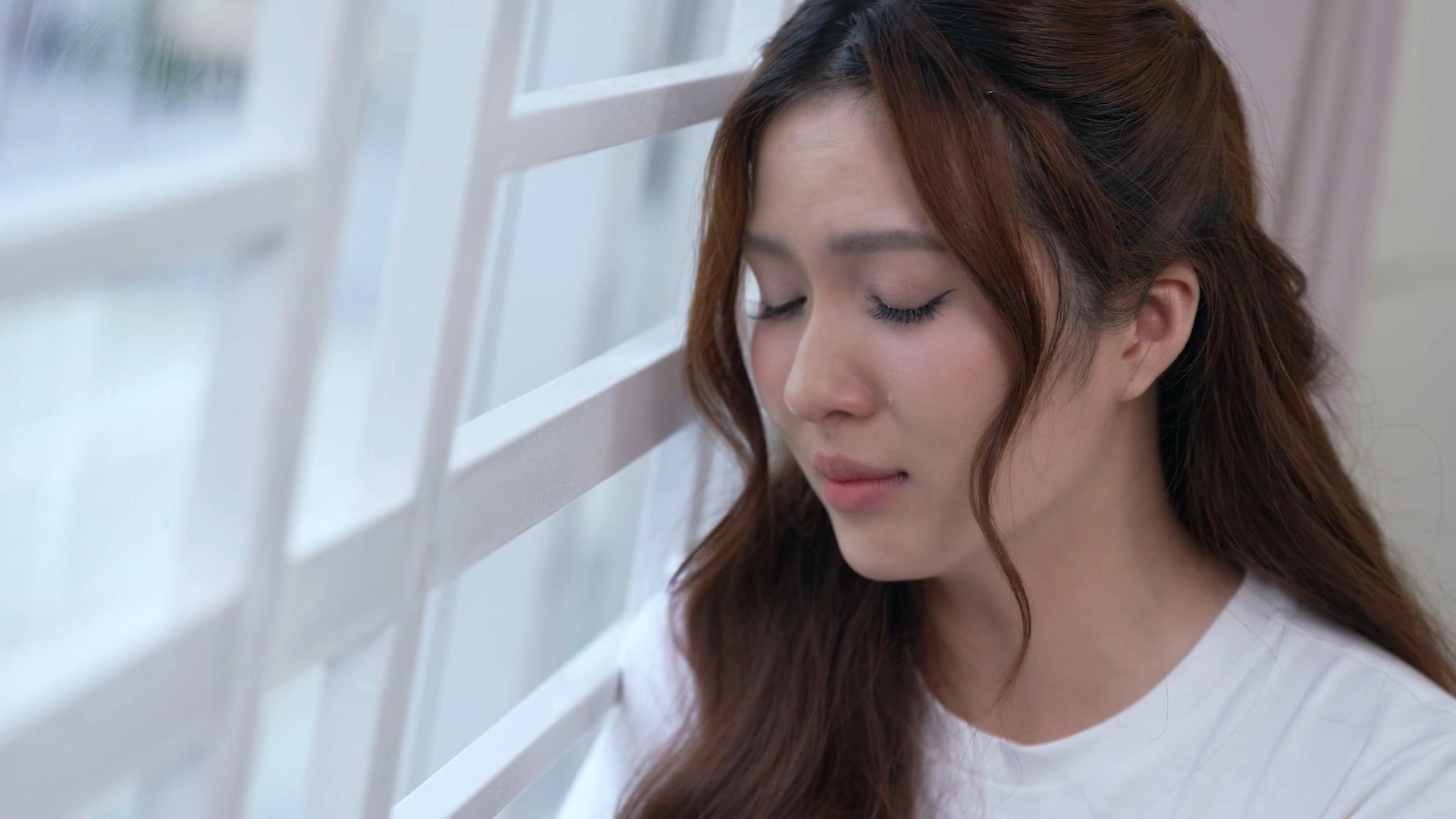 BỊP MẶT TÌNH NHÂN, LỘ BỘ MẶT THẬT